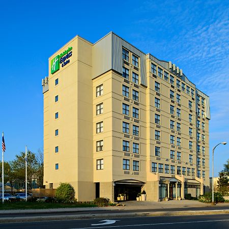 Holiday Inn Express & Suites Boston - Cambridge By Ihg Exterior photo